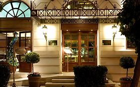 Hera Hotel
